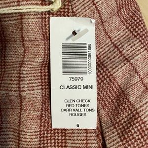 Aritzia Classic Mini Skirt. NWT